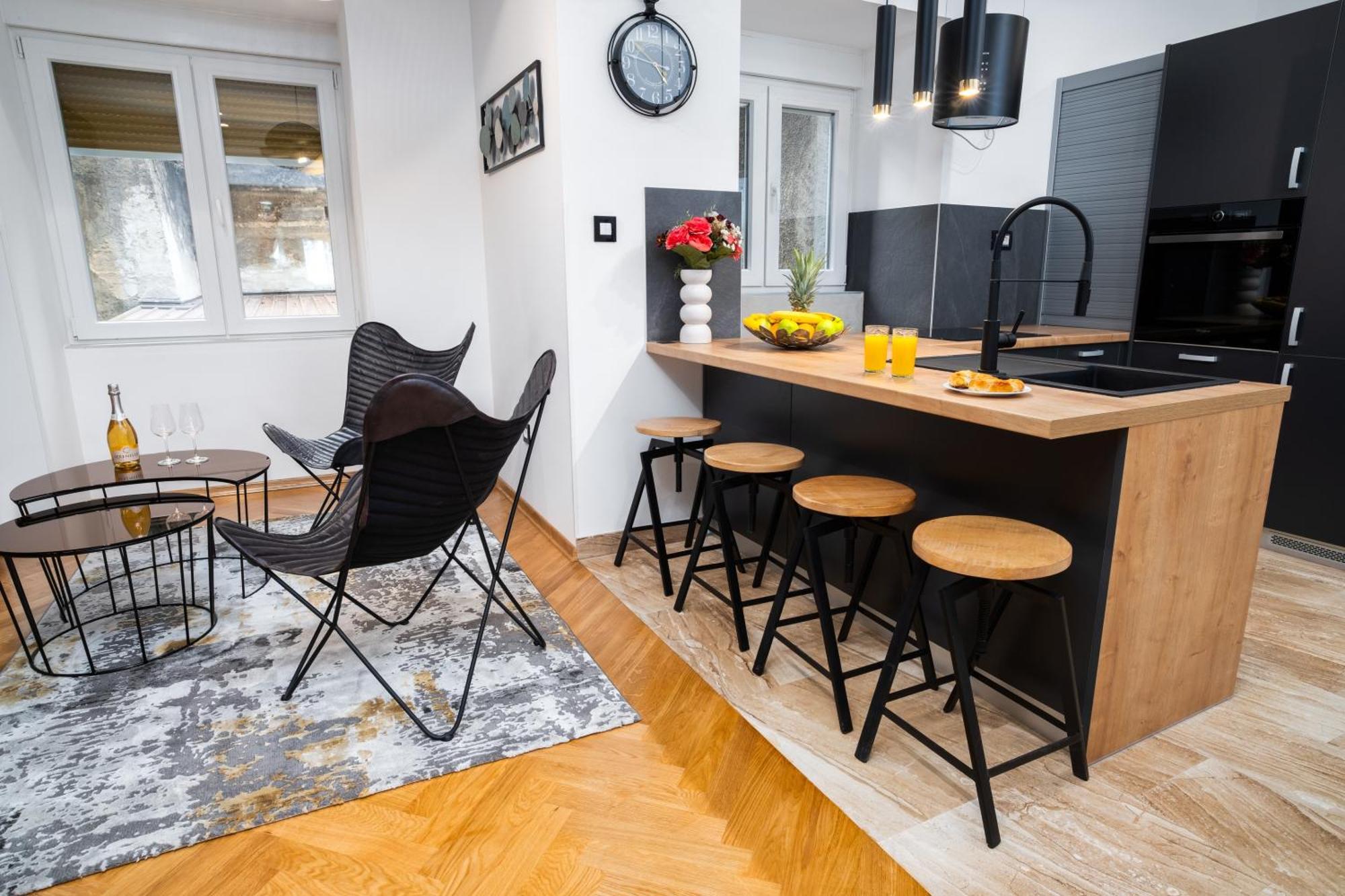 Atelier Apartments Rijeka Extérieur photo